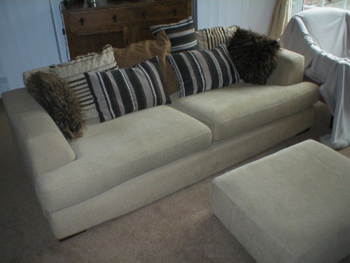 settee.jpg