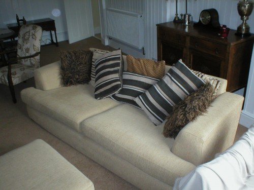 settee1.jpg