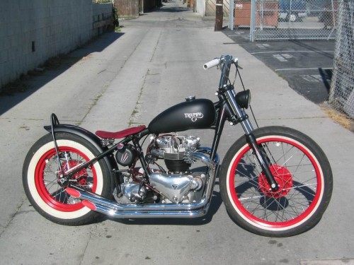 triumph_bobber8.jpg